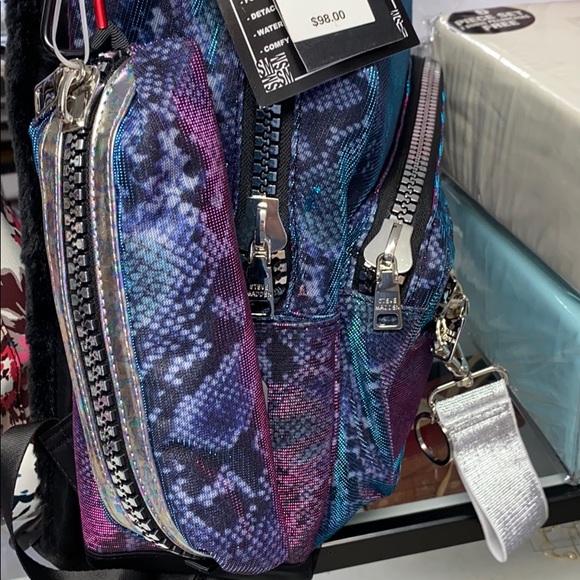 NWT Steve Madden Skylar Medium Backpack New - Picture 5 of 6